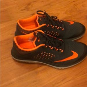 2 pair of Nike men’s size 11